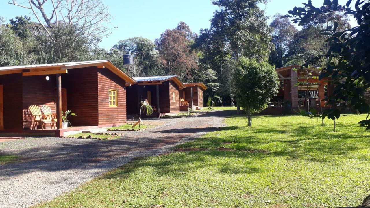 Cabanas La Quinta Puerto Iguazu Exterior photo