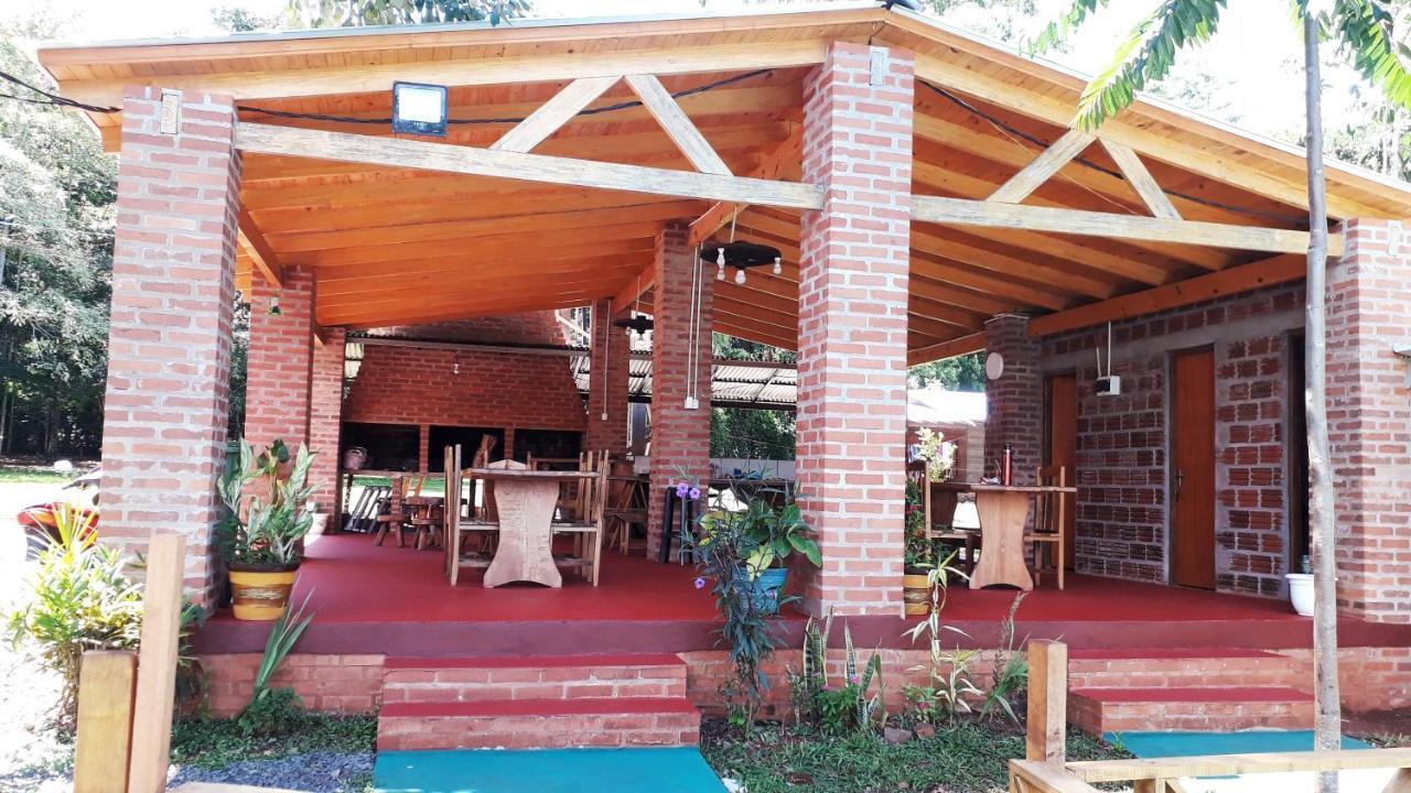 Cabanas La Quinta Puerto Iguazu Exterior photo